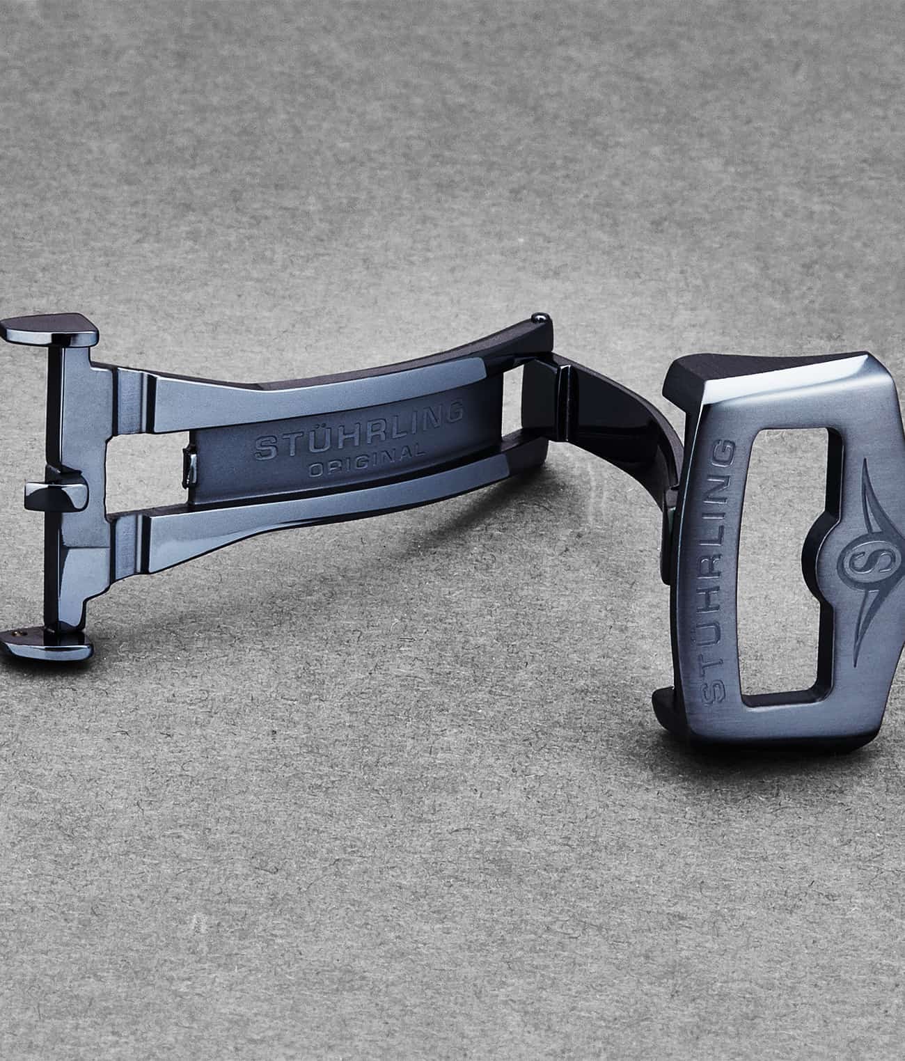 Stührling 24mm Leather Strap with Stainless Steel Deployant Buckle - Image 15