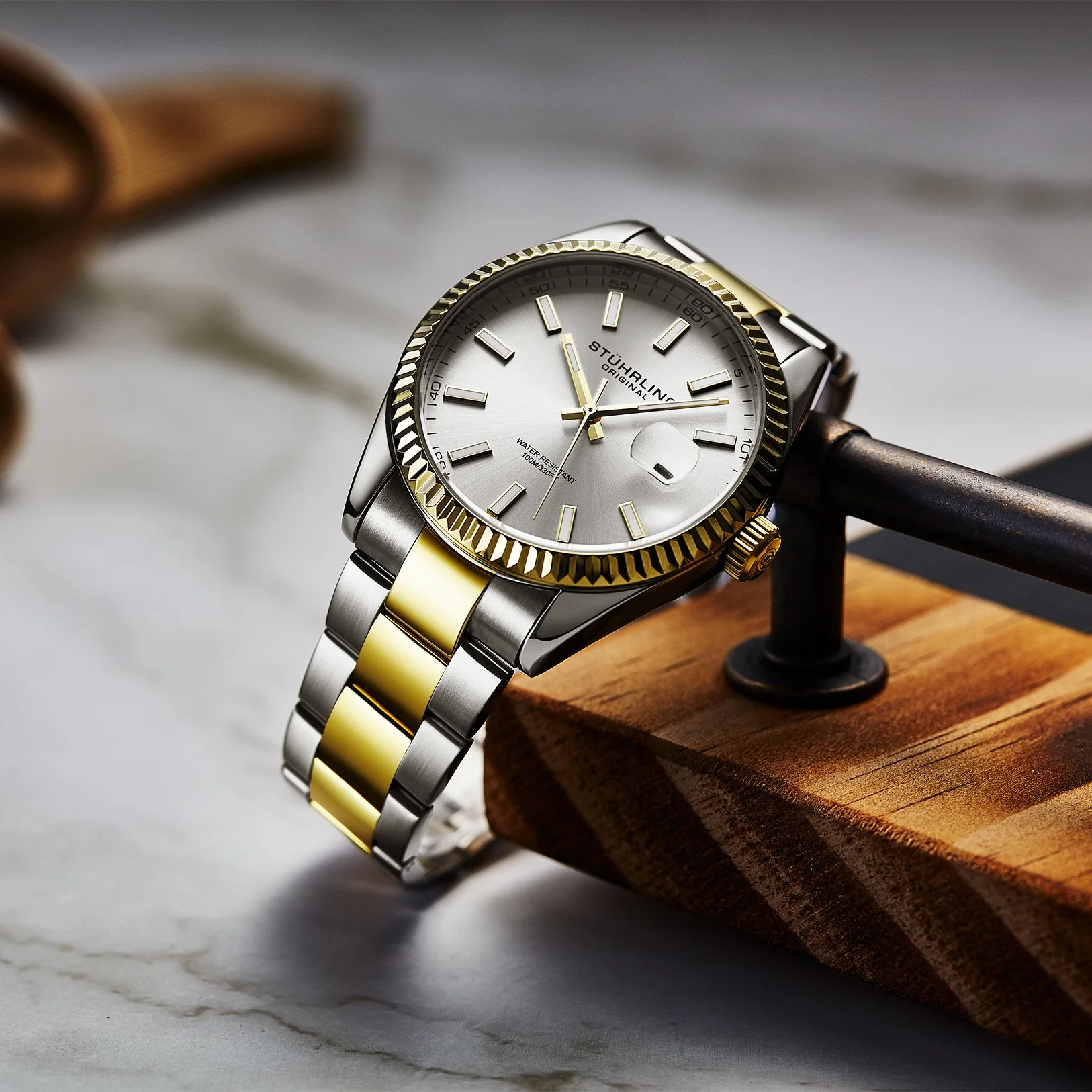 Stührling Vanguard 4069 Men's Quartz 42mm - Image 16