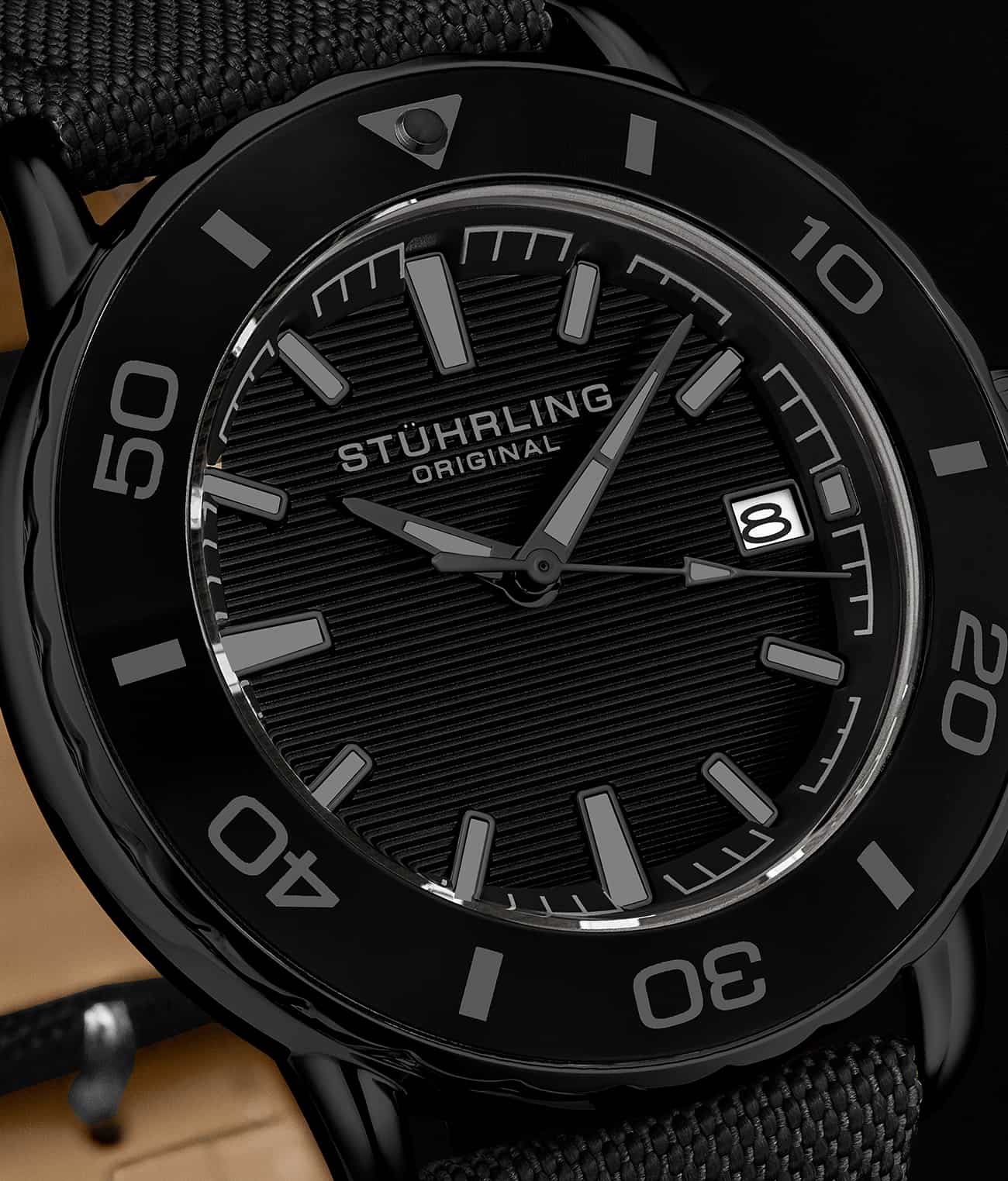 Stührling Explorer 4041 Quartz 40mm - Image 15