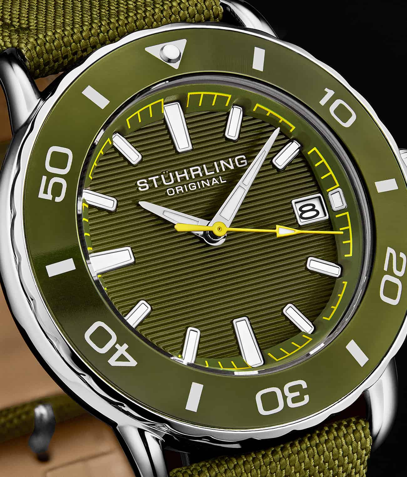Stührling Explorer 4041 Quartz 40mm - Image 3