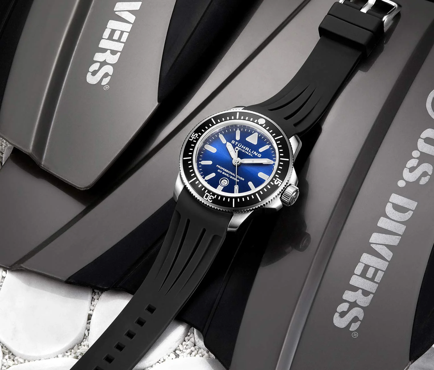 Stührling Maritimer 935 Quartz 43mm Diver - Image 6