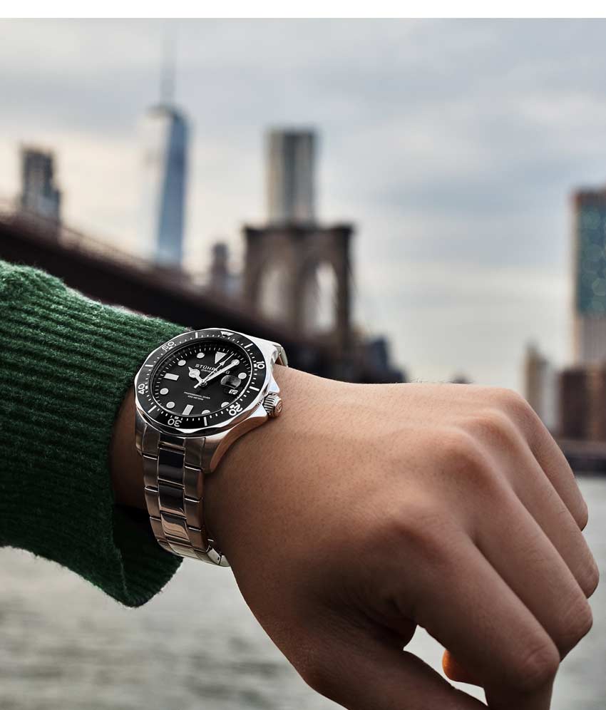 Regatta 824 Quartz 42mm Diver - Image 2